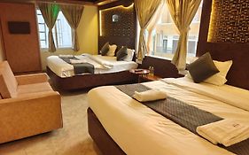 Grand Inn